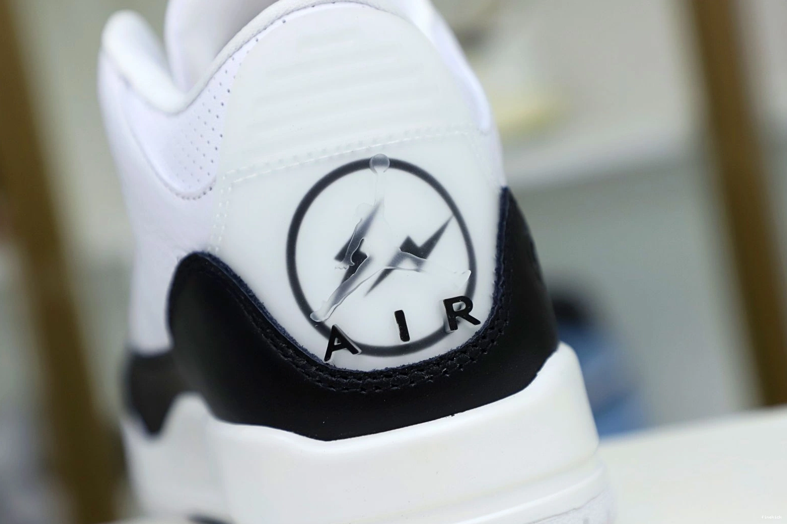 AIR 3 DESIGN RETRO 'WHITE' JORDAN X FRAGMENT SP 1227